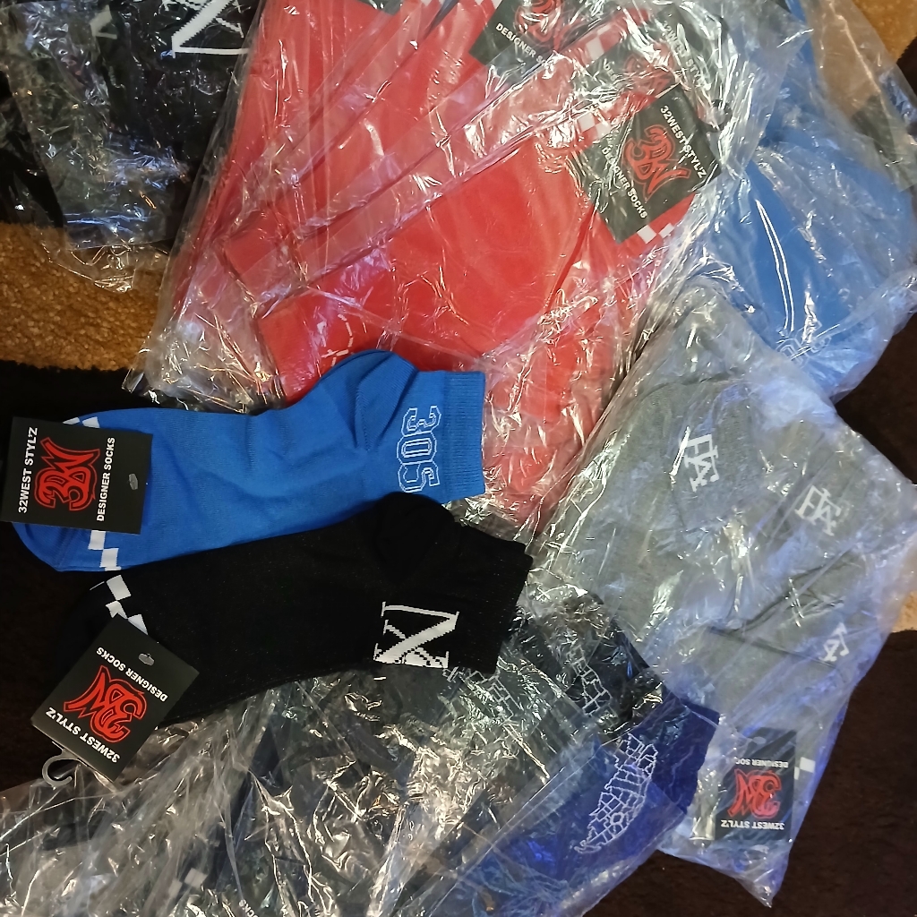 Huge Lot! Nwt. 25pair New Designer Socks. Very High Quality. Mixed Lot.